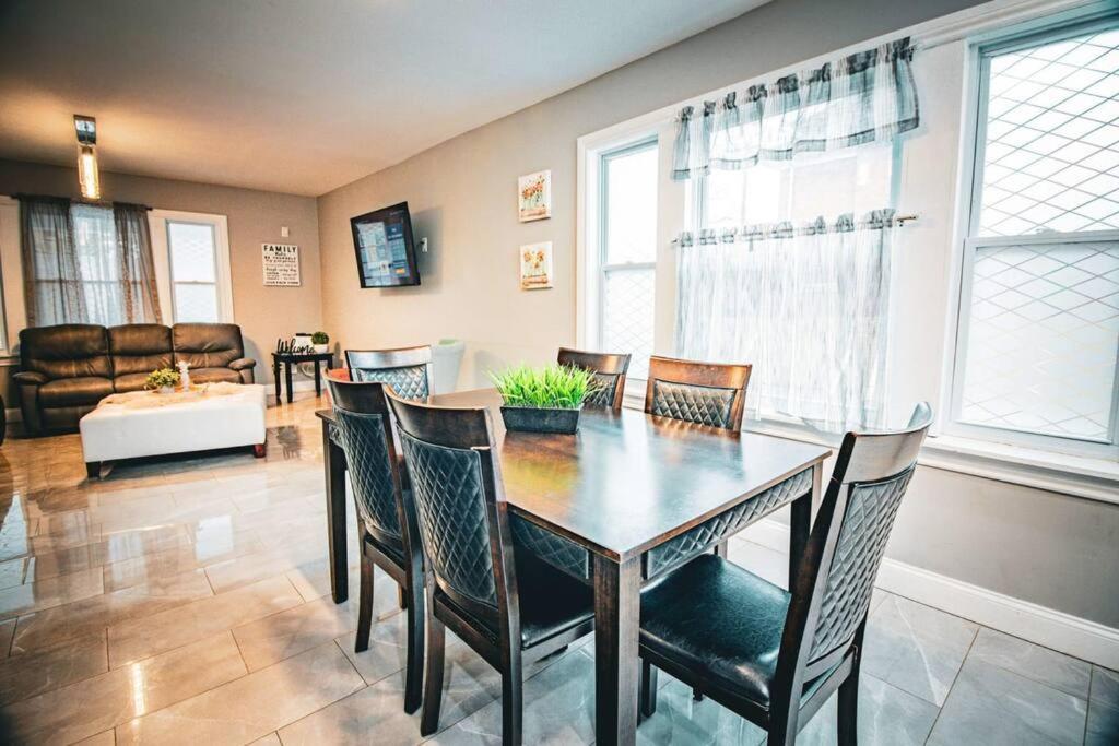 Comfortable 3Br, 1 Bath Close To The Falls Niagara Falls Eksteriør billede